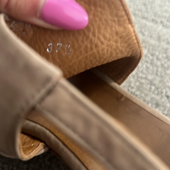 Have only worn a few times as they are half a size too small for me - Picture 3 of 7